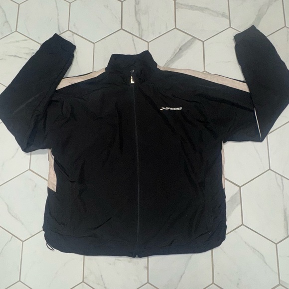 Brooks Jackets & Blazers - Brooks Running Windbreaker‎ Jacket Size XL
